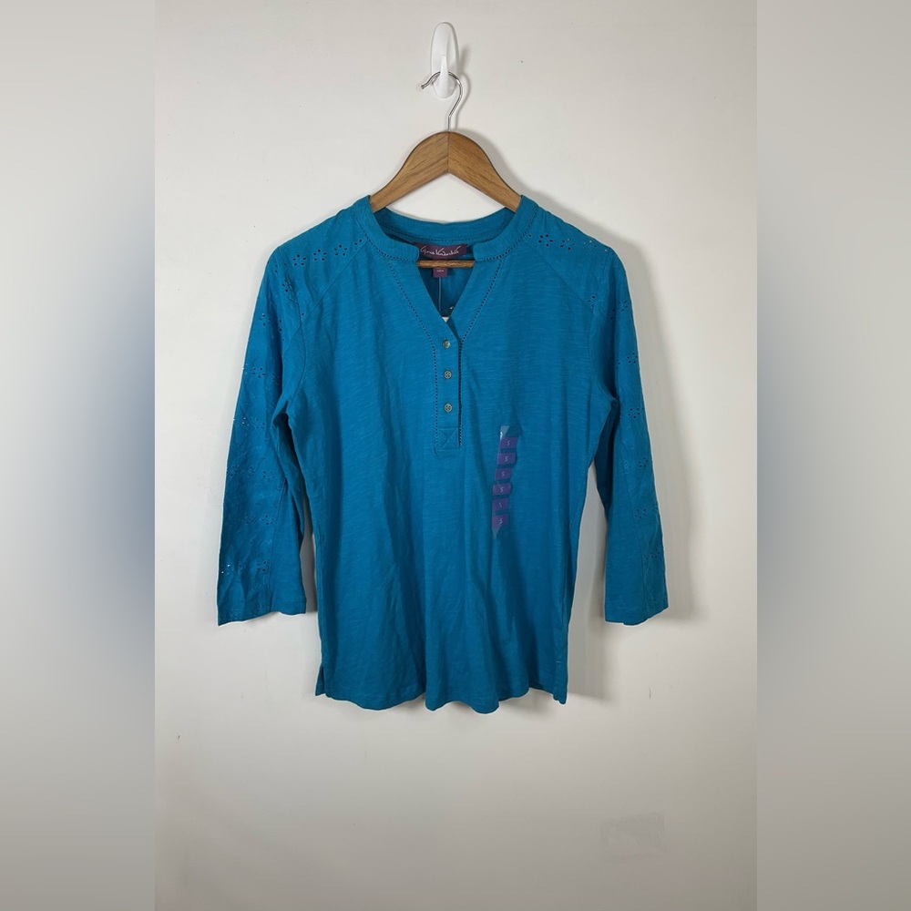 Gloria Vanderbilt 3/4 Sleeve Embroidered Top NWT Size Small